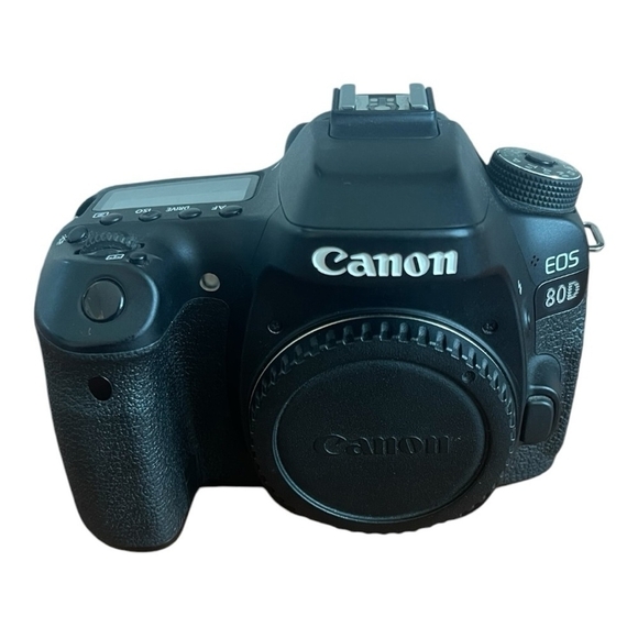 Canon EOS 80D 24.2MP Digital SLR Camera &  18-135mm IS USM Photo Camera Lens - Picture 3 of 12